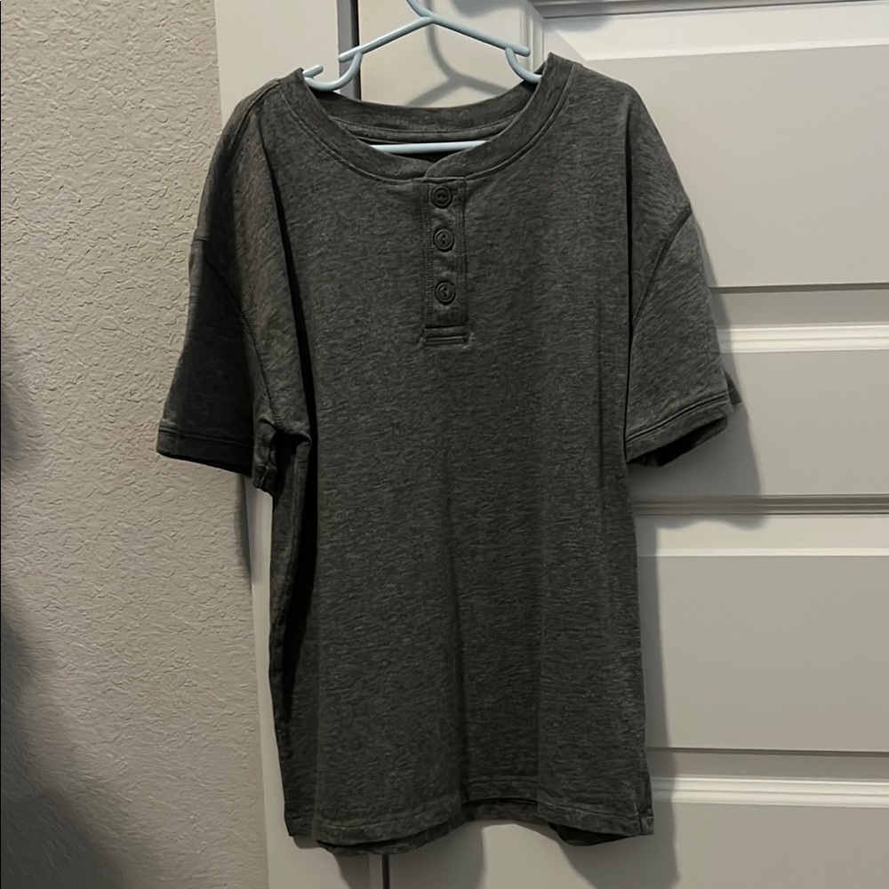 Old Navy Gray Short Sleeve Tee